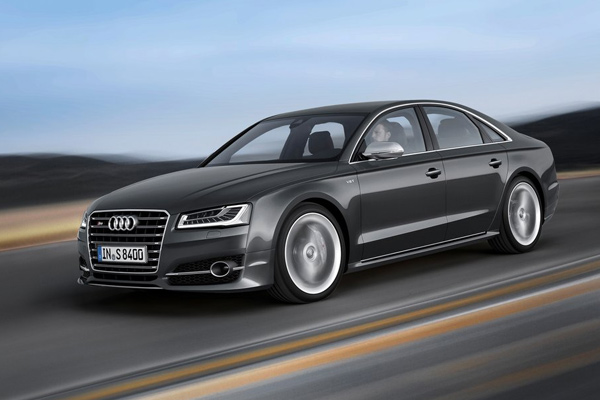 Audi A8 2014: Prve fotografije, informacije i video