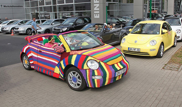 Rešenje za duge zimske noći - Vuneno odelo za Volkswagen Beetle