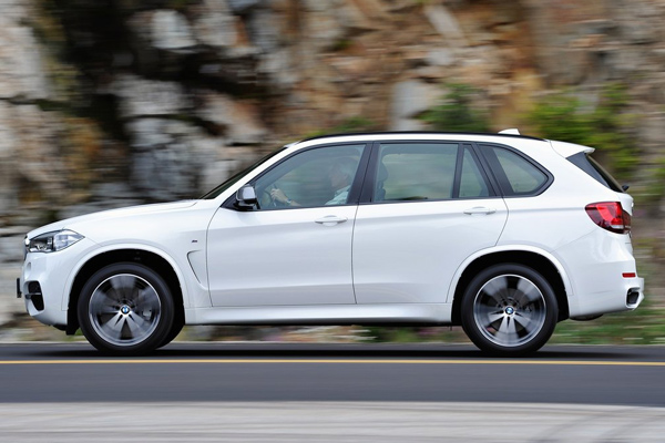 BMW X5 M50d (F15): Prve zvanične fotografije i info