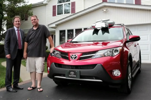 Toyota iznenadila svog 50-milionitog kupca u SAD-u + VIDEO