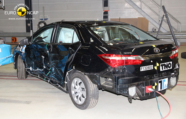Nova Toyota Corolla - Pet Euro NCAP zvezdica bez problema