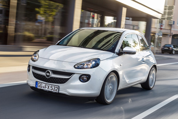 Frankfurt 2013 - Svetska premijera Opel ADAM Black Link i White Link