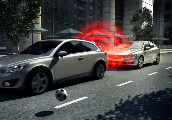 Volvo S60 i XC60 dobili vrhunske ocene u testu  frontalnih sudara