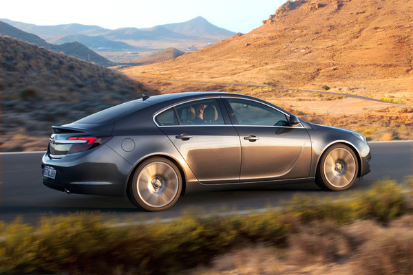 Nova Opel Insignia – Revolucija motora i info-zabavnog sistema