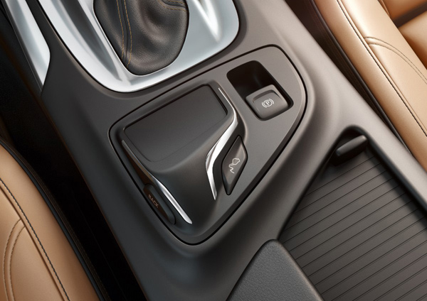 Nova Opel Insignia – Revolucija motora i info-zabavnog sistema