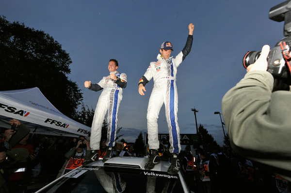 WRC: Sebastien Ogier - Svetski reli šampion 2013 + FOTO