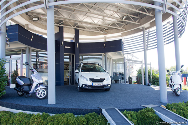 Otvoren moderan Peugeot centar u Zemunu - Auto Nena Still