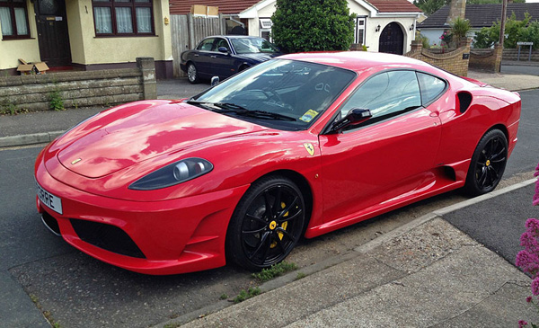 Ferrari F430 Scuderia... ili?