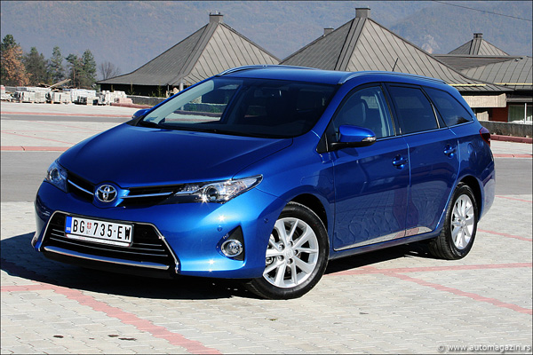 Testirali smo: Toyota Auris Touring Sports 1.6 Valvematic