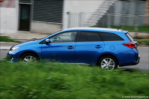 Testirali smo: Toyota Auris Touring Sports 1.6 Valvematic