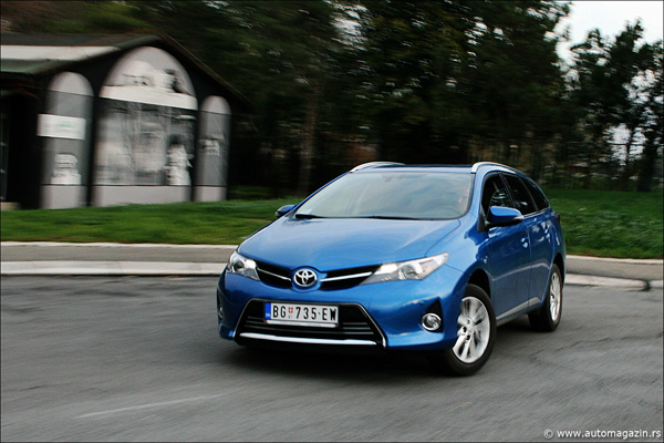 Testirali smo: Toyota Auris Touring Sports 1.6 Valvematic