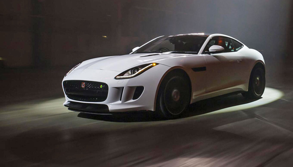 Jaguar F-Type R i hollywoodske zvezde - FOTO