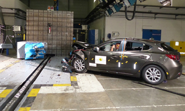 Pet Euro NCAP zvezdica za potpuno novu Mazdu3