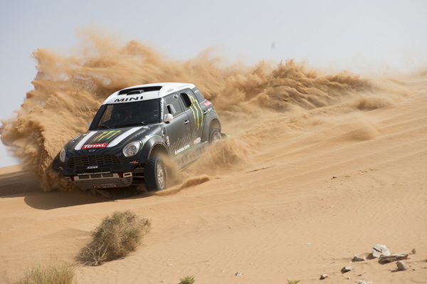 Monster Energy X-raid: Punim gasom na Dakar 2014!