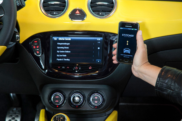 Opel dobitnik nagrade “Connected Car” za IntelliLink 