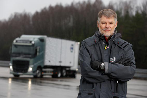 Volvo Trucks povećava bezbednost na klizavim putevima