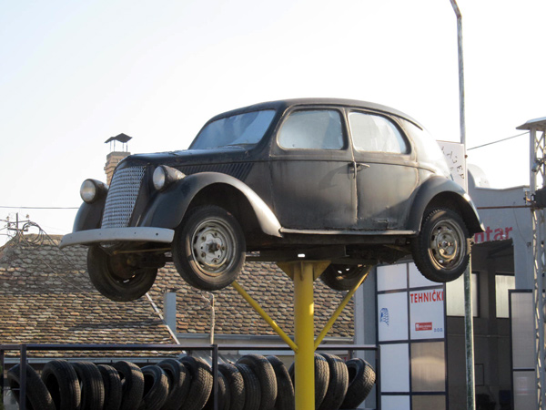 Lancia Ardea - Ni na nebu, ni na zemlji