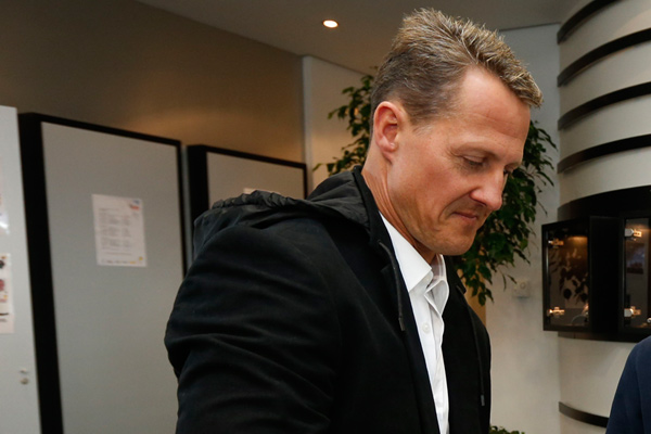 Michael Schumacher se povredio na skijanju - U kritičnom je stanju!