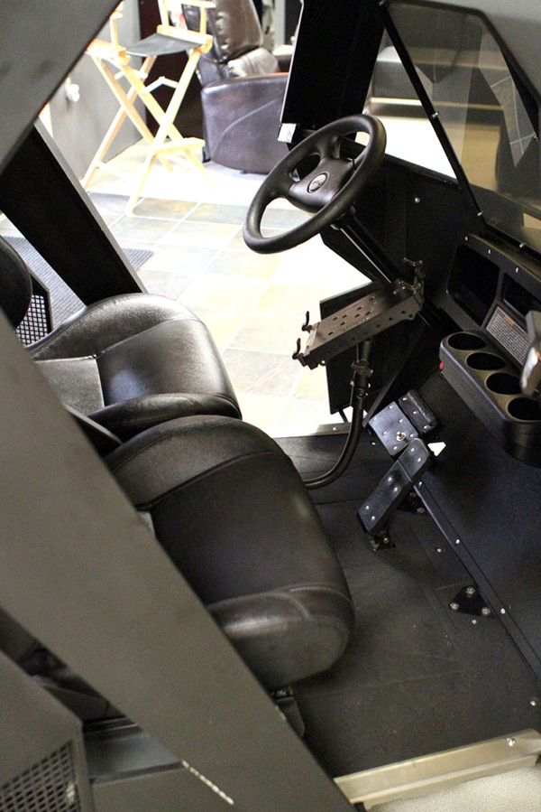 Batman Tumbler Golf Cart: neobično golf-vozilo + FOTO