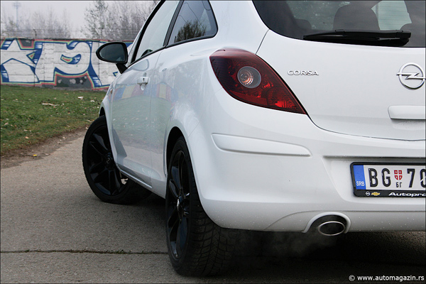 Testirali smo: Opel Corsa 1.2 Color Edition