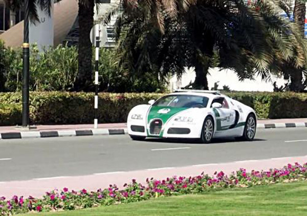 Policija u Dubaiju kupila Bugatti Veyron 
