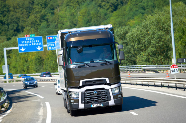 Optifuel Challenge 2014: Renault Trucks T stupa na scenu