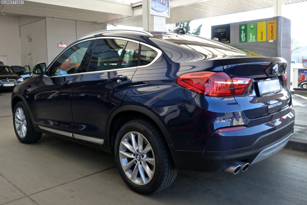 BMW X4 snimljen na benzinskoj stanici + FOTO
