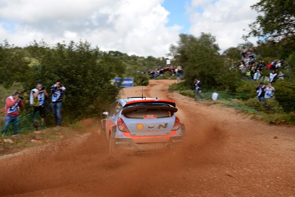 Rally de Portugal 2014 - Hyundai Motorsport spreman sa tri automobila