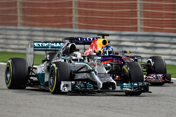 F1 VN Bahreina 2014 - Hamilton pobednik, Perez na podijumu