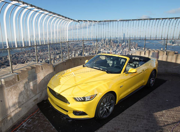 Ford izložio svoj novi Mustang na Empire State Buildingu + FOTO