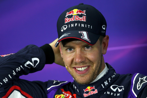 F1 VN Kine - Vettel timu: Šalite se? (video)
