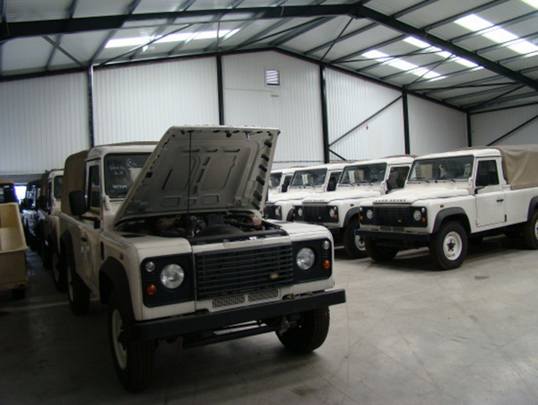 Tražite nov Land Rover Defender iz 2008. godine? NATO ima rešenje