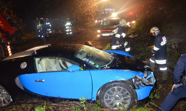 Nepažljivi vozač u Austriji slupao Bugatti Veyron + FOTO