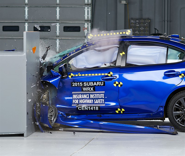 Novi Subaru WRX ima iza sebe test IIHS (foto + video)