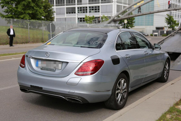 Mercedes-Benz C-Klasa plug-in hybrid prvi put snimljena na ulici + foto