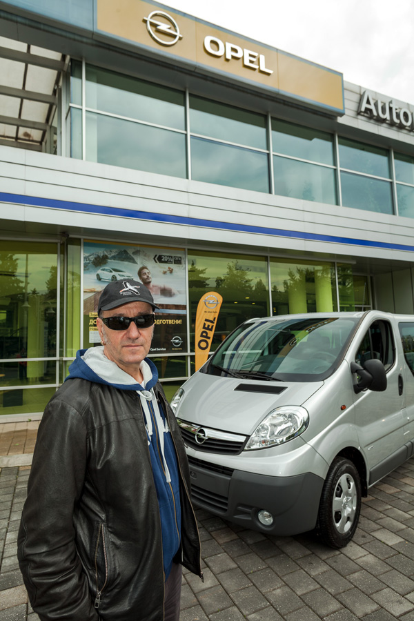 Vlatko Stefanovski od sada putuje Opel Vivarom