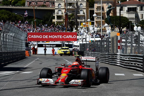 F1 Monte Carlo 2014 - Rosberg zaustavio Hamiltona