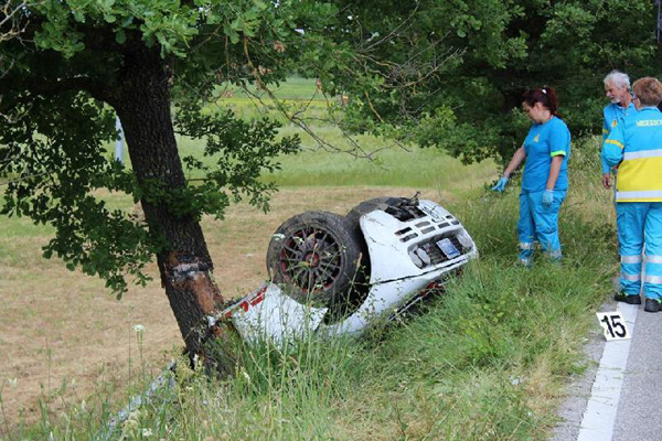 McLaren F1 uništen u udesu u Italiji + FOTO