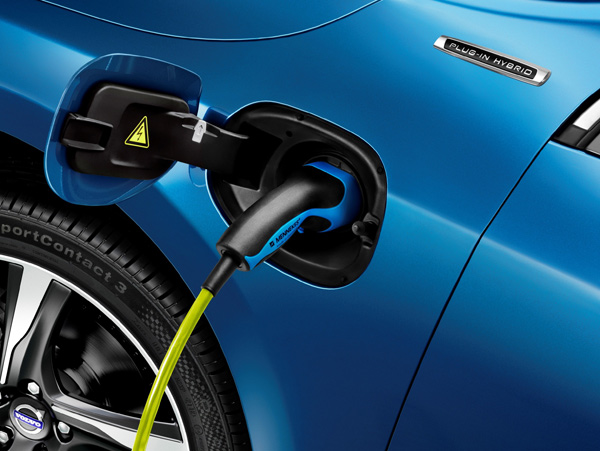 Volvo predvodnik u smanjenju flotnih emisija CO2