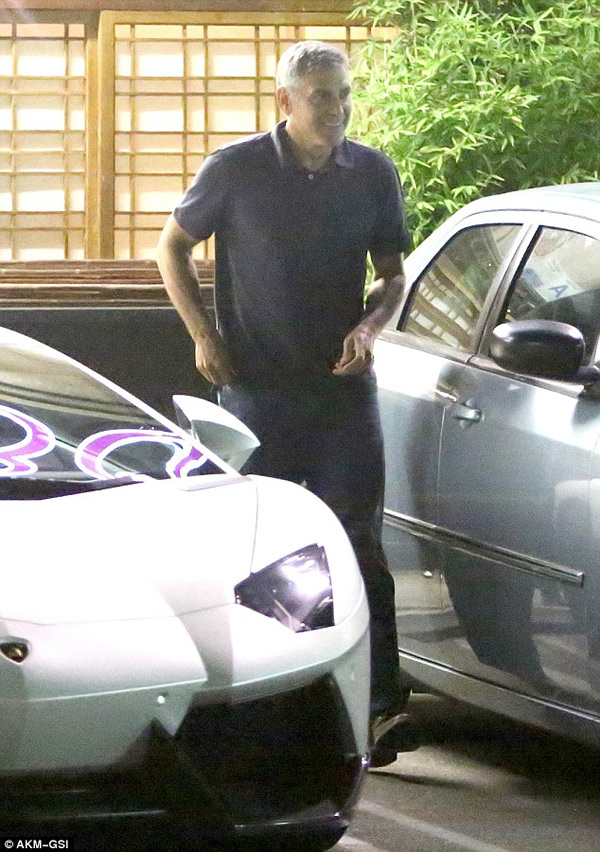 George Clooney ima novi automobil - Lamborghini Aventador