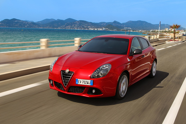 Alfa Romeo Giulietta i MiTo sada nose ‘Quadrifoglio Verde’ amblem 