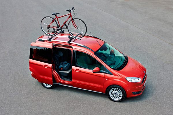 Potpuno novi Ford Tourneo Courier 