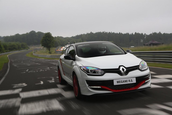 Renault Megane RS 275 Trophy R je novi kralj Nurburgringa + VIDEO