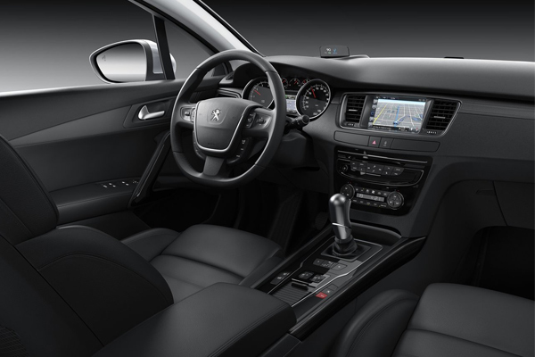 Modernizovani Peugeot 508: nova svetla, multimedija i Euro 6