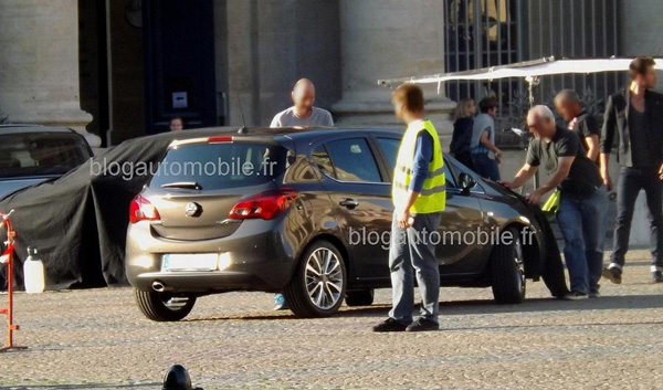 Konačno! Nova Opel Costa snimljena bez maske (foto)