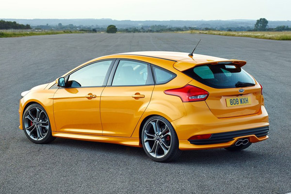 Ford Focus ST (2015): prve zvanične fotografije i info