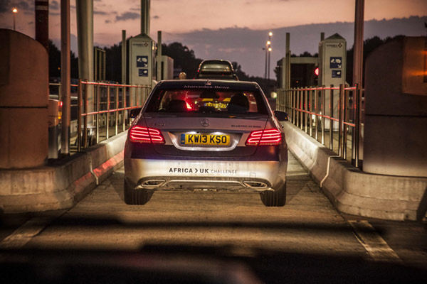 Mercedes-Benz E 300 BlueTEC Hybrid - 2.000 km sa jednim rezervoarom