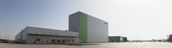 BASF u Poljskoj otvorio fabriku za proizvodnju katalizatora