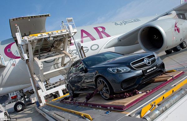 Arapski šeici troše po 20.000 £  za avio prevoz automobila + FOTO