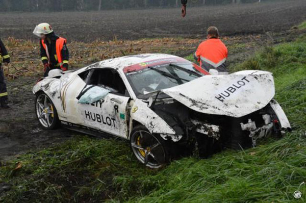 Polupao Ferrari 458 Italia, koji nije njegov + FOTO